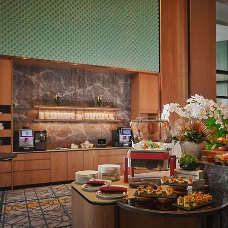 Hotel Amari Spice Penang Bayan Lepas Esterno foto The Coffee Bar
