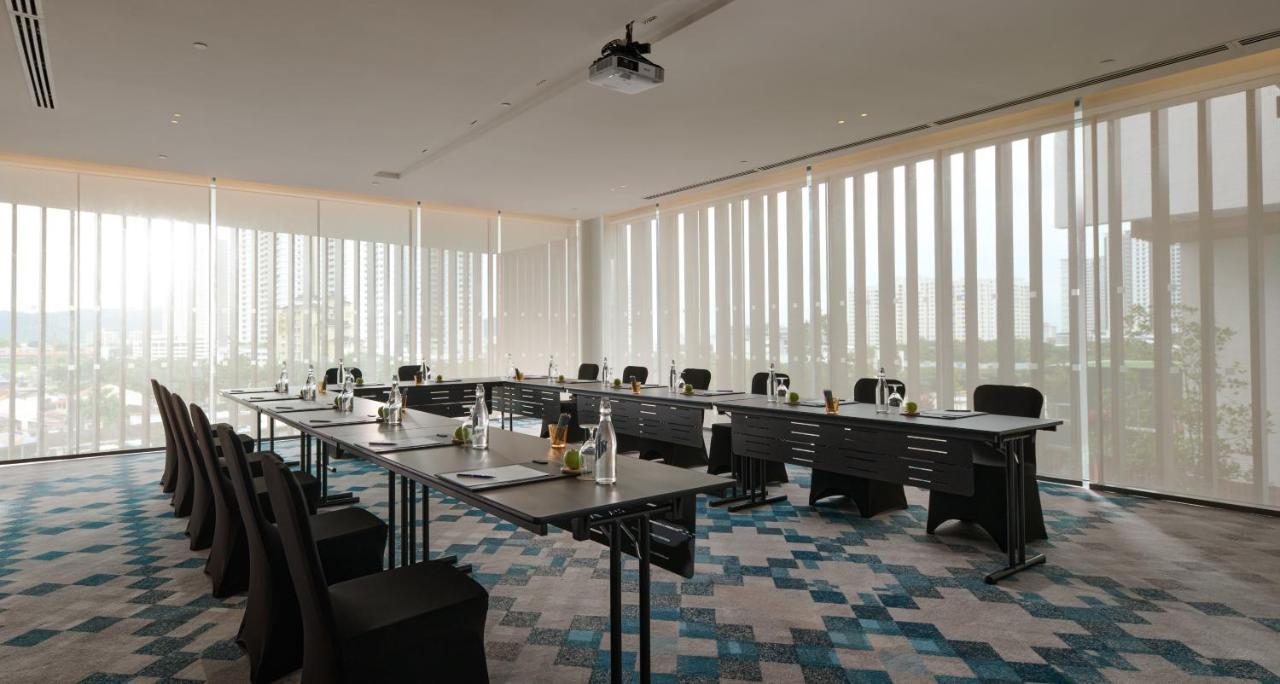 Hotel Amari Spice Penang Bayan Lepas Esterno foto Meeting room