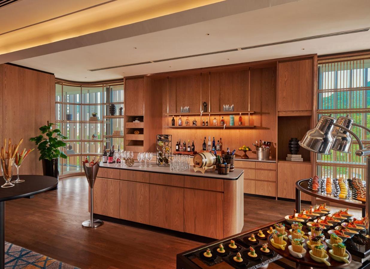 Hotel Amari Spice Penang Bayan Lepas Esterno foto The Club at KLIA