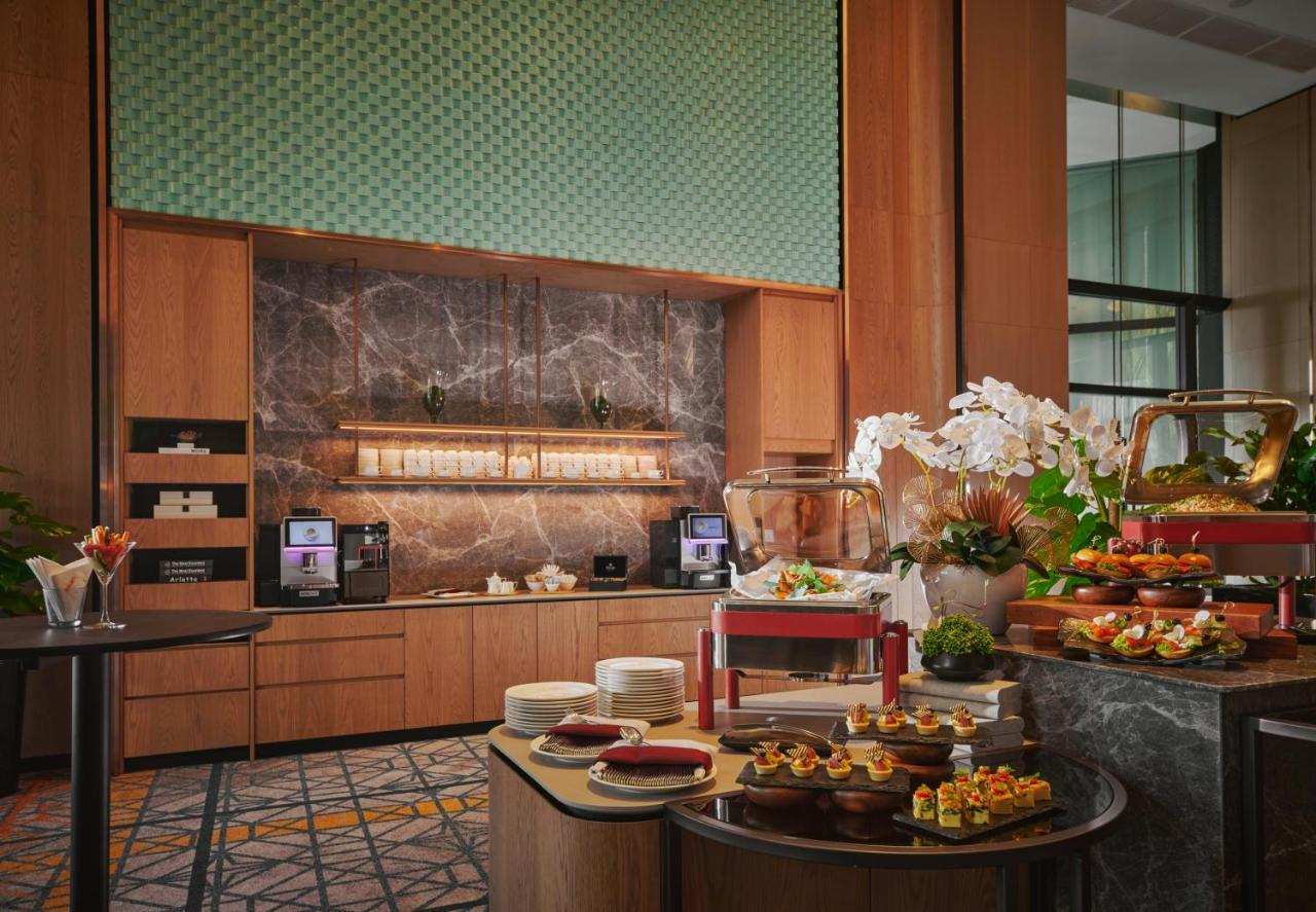 Hotel Amari Spice Penang Bayan Lepas Esterno foto The Coffee Bar